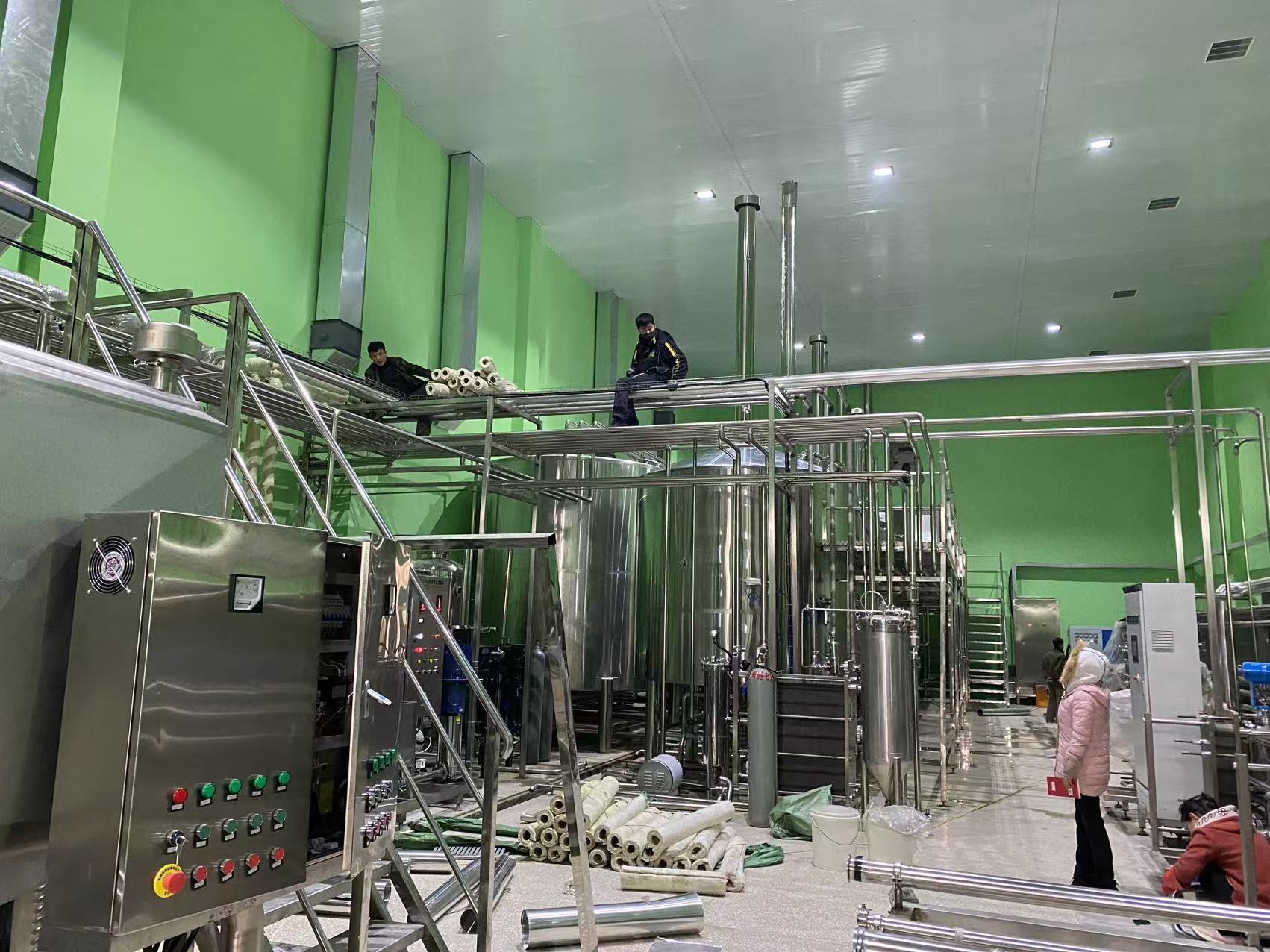 廉江精酿啤酒设备厂—精酿啤酒设备制造：传承工艺与创新科技的交融